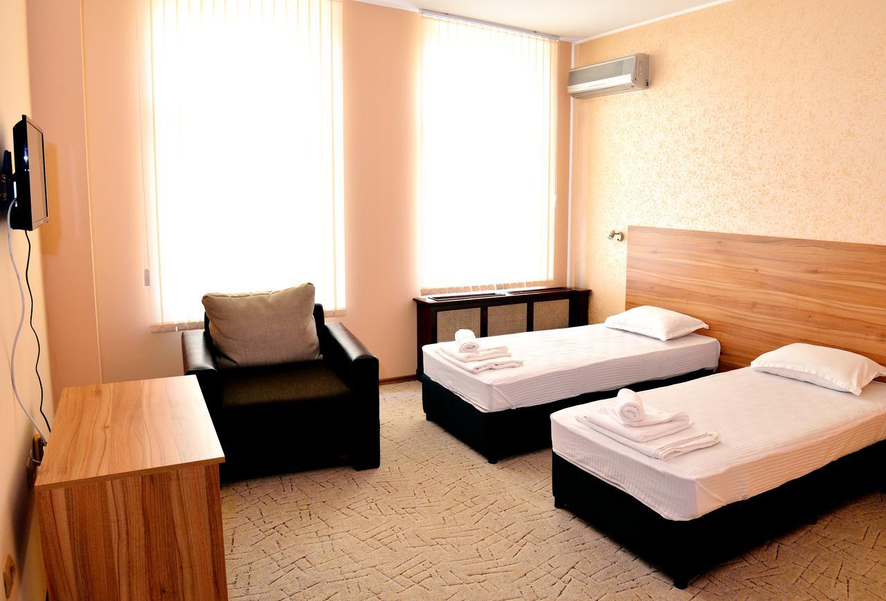 Hotel Cascade Pleven Exterior photo